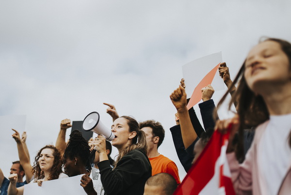 Crowd rally